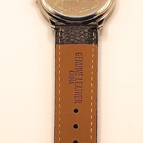 Mickey Mouse Christmas Wristwatch in Case With Documents - Picture 4 of 10